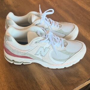 New Balance White and Pink Athletic Shoes